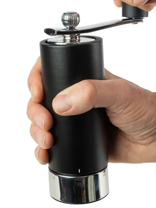 Peugeot Saveurs Isen Moulin à poivre à manivelle en bois et inox, noir, u'select, 18 cm - 7" -> Envie De Design|Envie De Saveurs