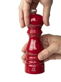 Peugeot Saveurs Paris u'select Moulin à poivre manuel u'select en bois laqué, rouge passion, 18 cm - 7in -><noscript><img width=