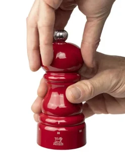 Peugeot Saveurs Paris u'select Moulin à sel manuel en bois, u'select, laqué rouge passion, 12 cm - 5in -><noscript><img width=